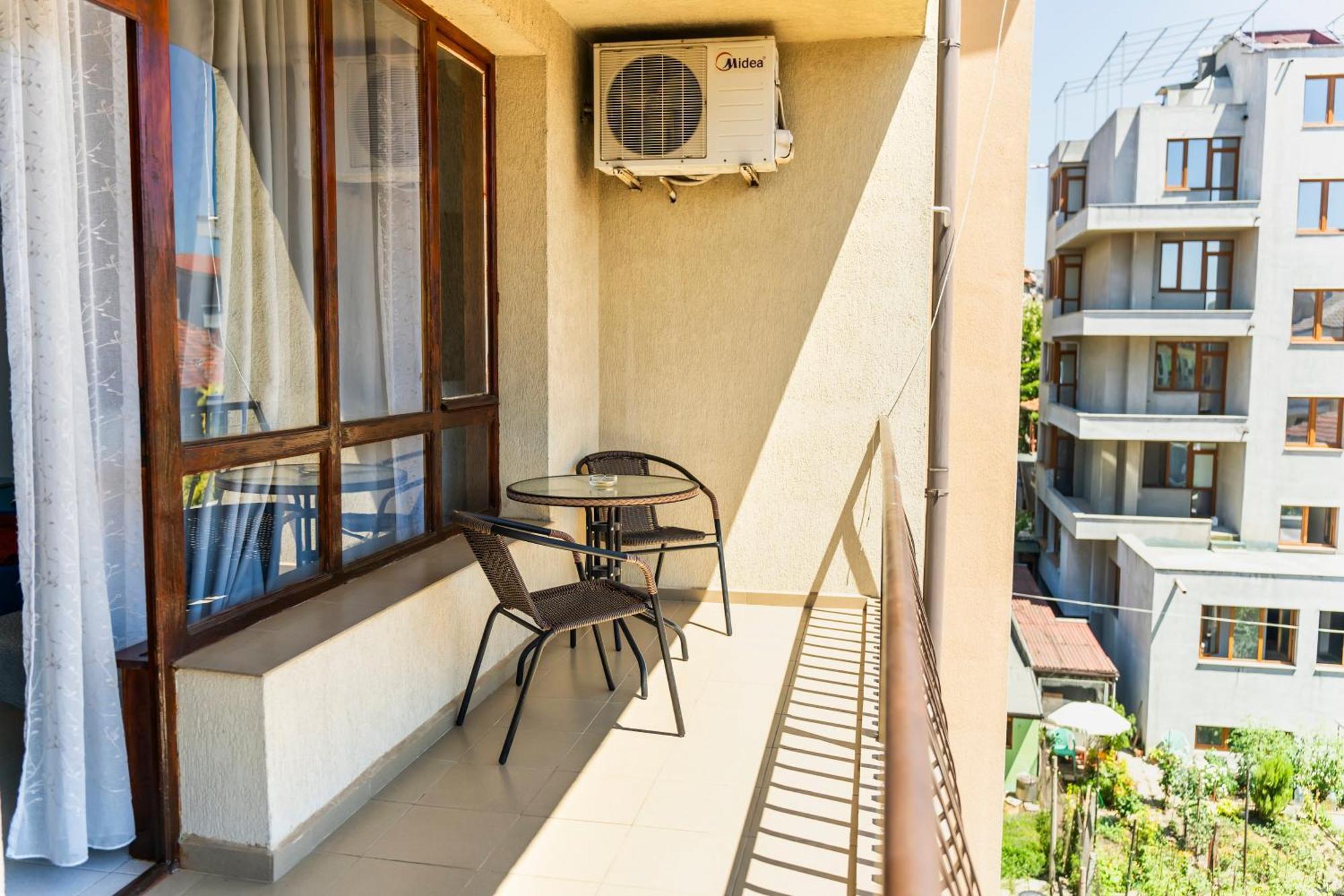 מלון נסבר Family House Katerini מראה חיצוני תמונה