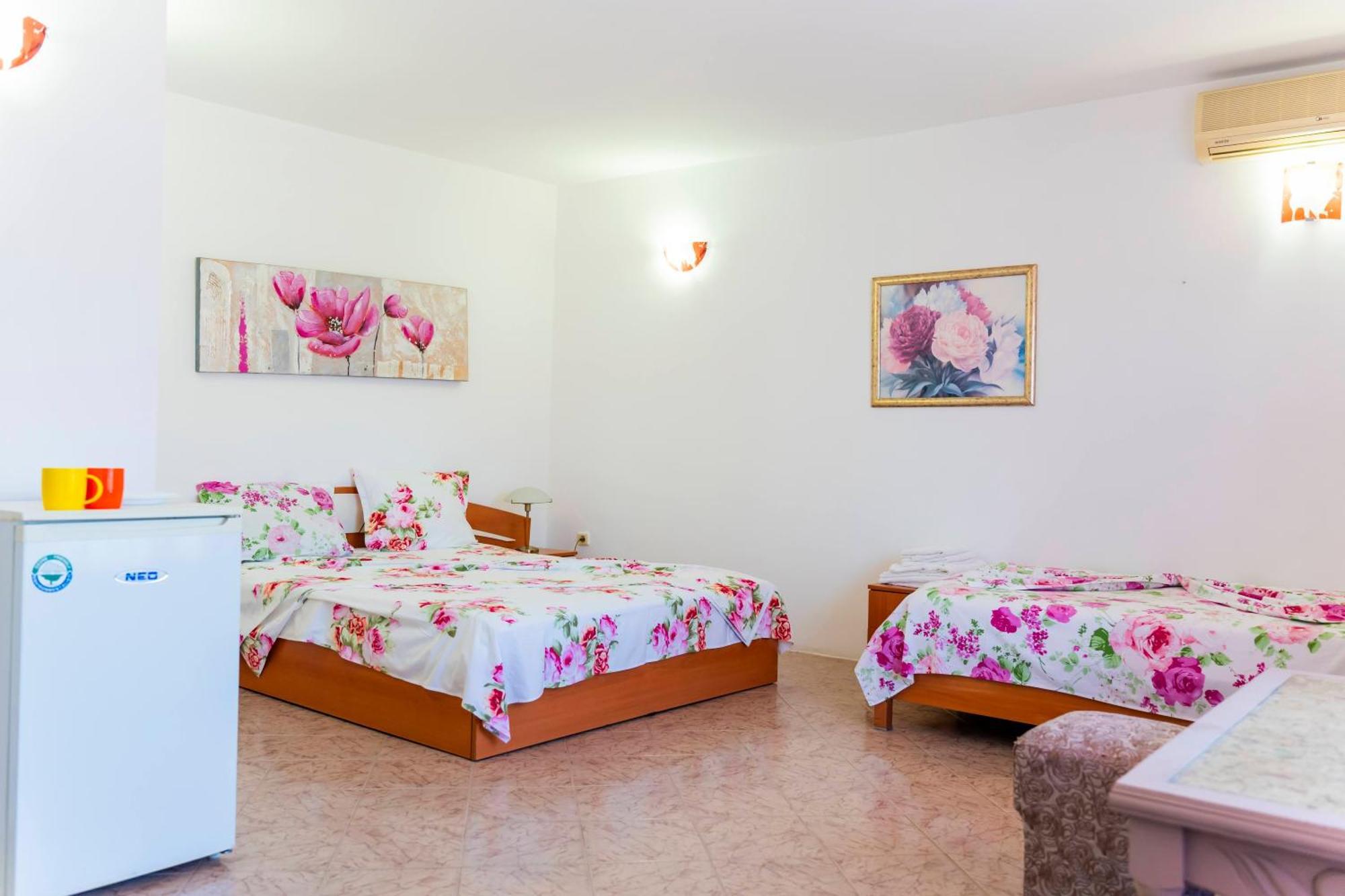 מלון נסבר Family House Katerini מראה חיצוני תמונה