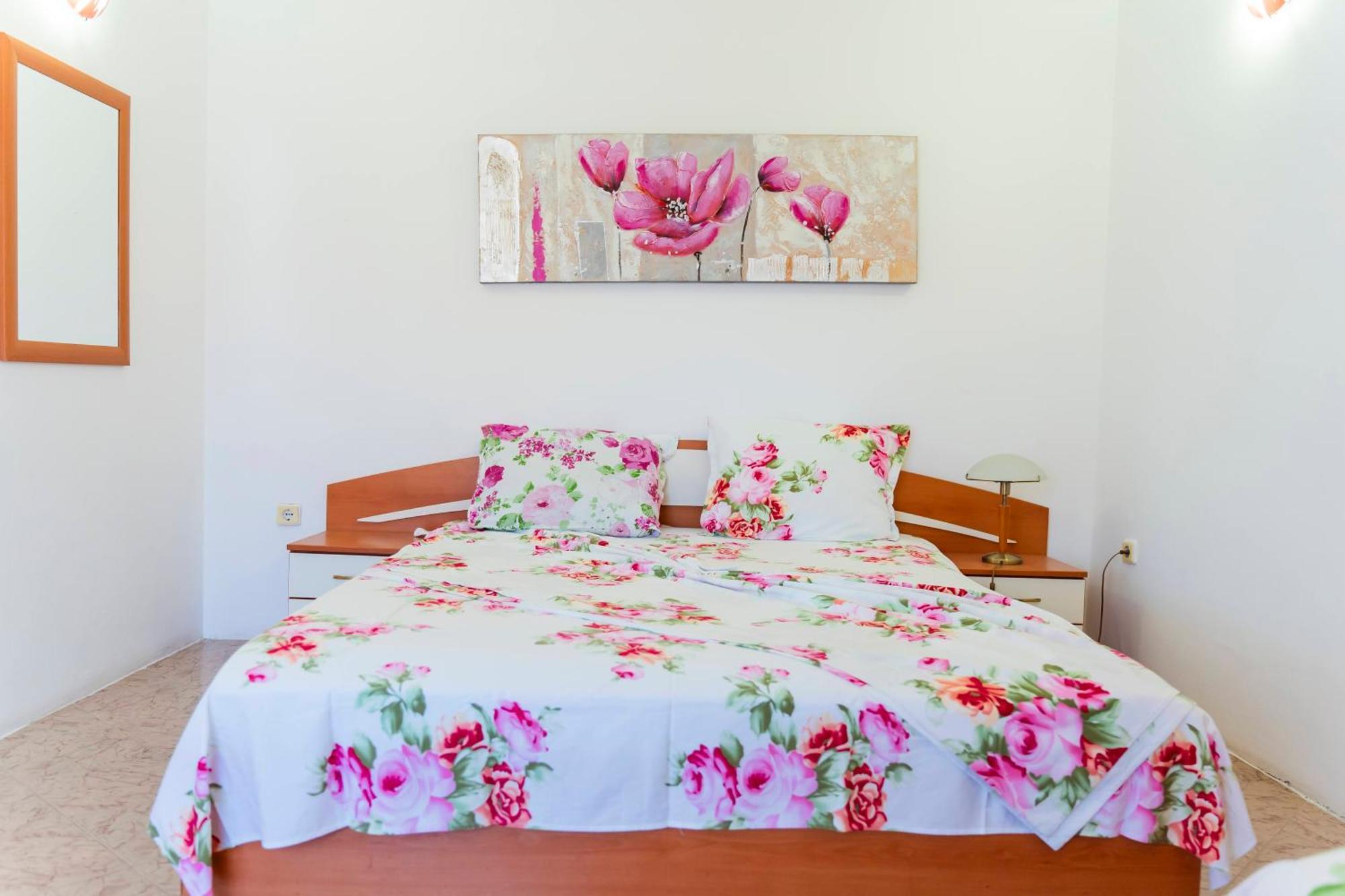 מלון נסבר Family House Katerini מראה חיצוני תמונה